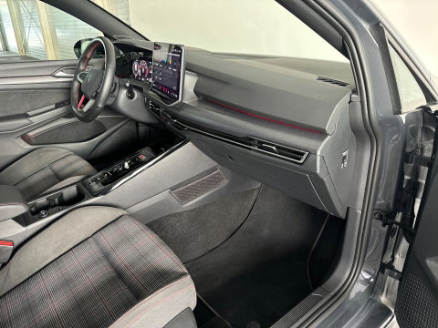 Volkswagen Golf 2.0 TSI GTI BTW|Pano|H/K|HuD|Camera|Trekhaak|Keyless