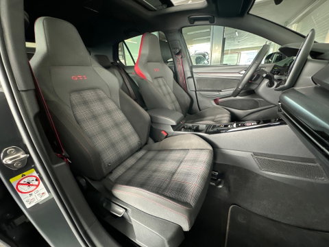 Volkswagen Golf 2.0 TSI GTI BTW|Pano|H/K|HuD|Camera|Trekhaak|Keyless
