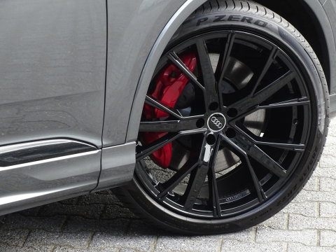 Audi Q7 60 TFSI e 456PK Competition / Bose / 22'' / LED / 360°