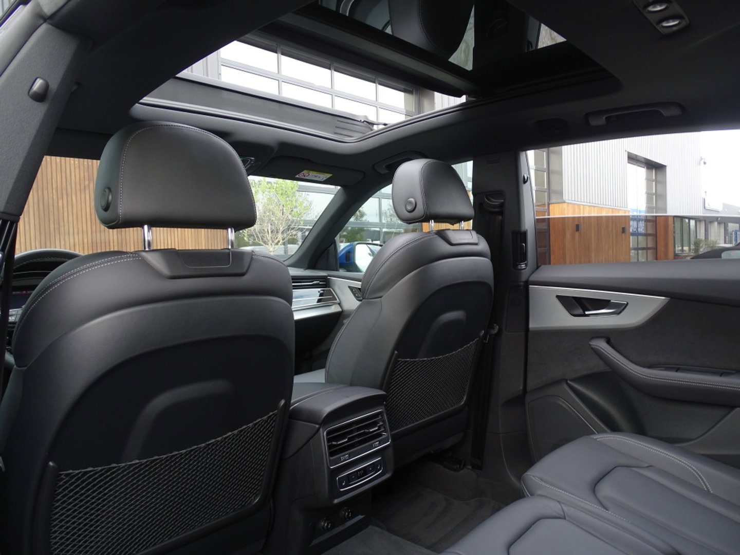 Audi Q8 55 TFSI e 394PK Quattro / S-Edition / ProLine Advanced 2024
