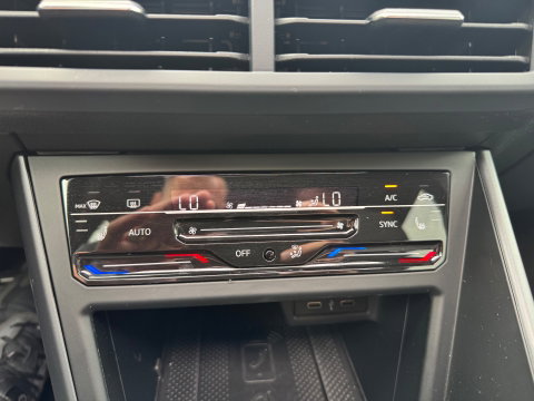 Volkswagen Taigo 1.5 TSI 2X R-Line DSG Panorama Camera Virtual Navi