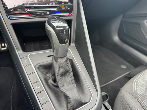 Volkswagen Taigo 1.5 TSI 2X R-Line DSG Panorama Camera Virtual Navi