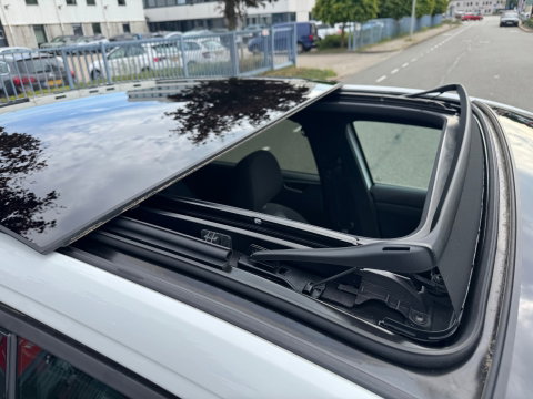 Volkswagen Taigo 1.5 TSI 2X R-Line DSG Panorama Camera Virtual Navi