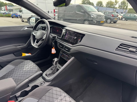 Volkswagen Taigo 1.5 TSI 2X R-Line DSG Panorama Camera Virtual Navi