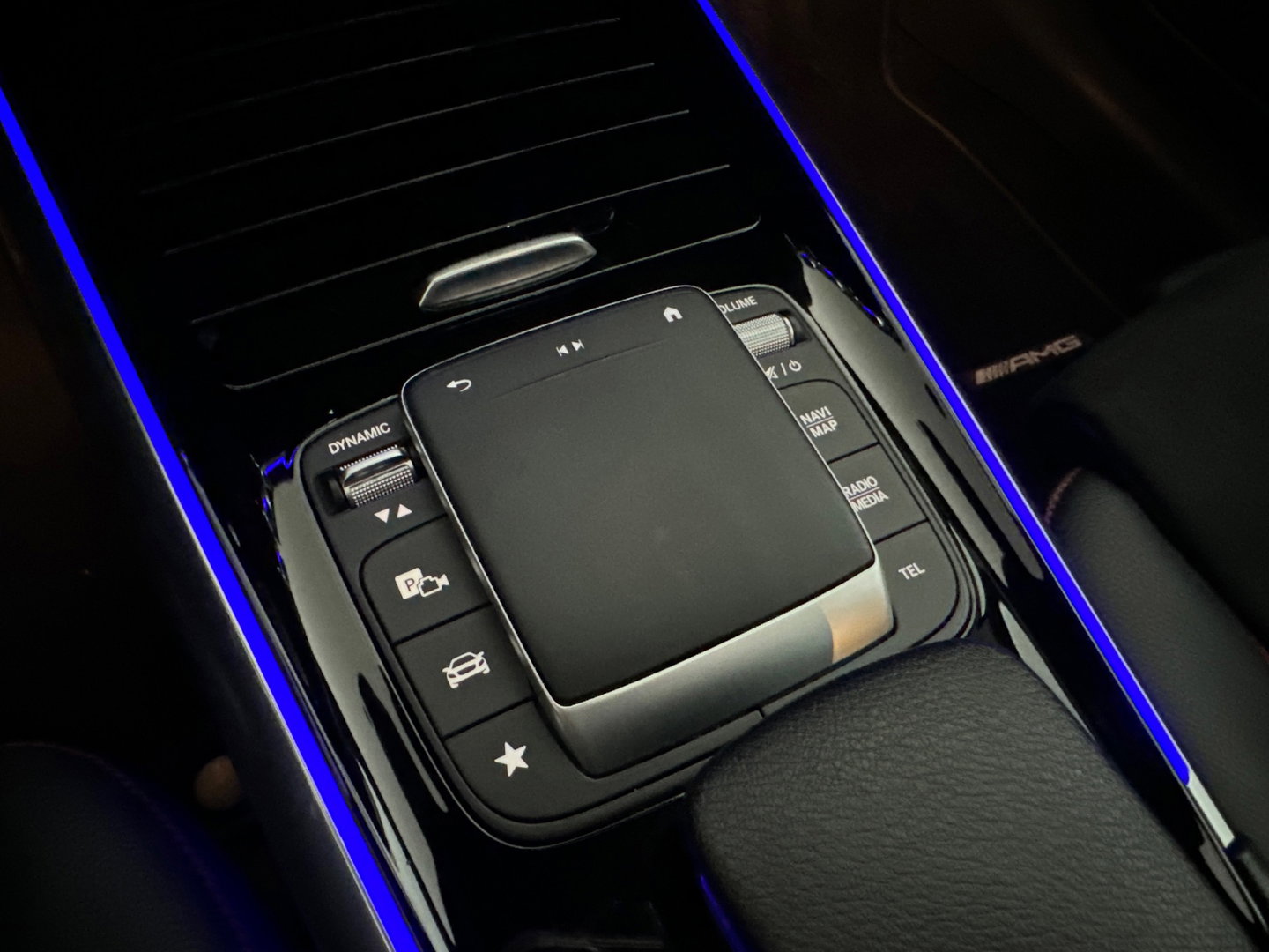 Mercedes-Benz GLA 250 4MATIC AMG Line Pano|ACC|Camera|Dodehoek