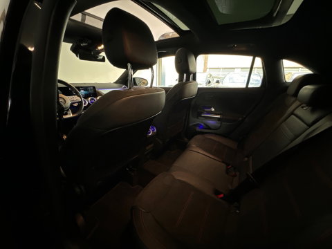 Mercedes-Benz GLA 250 4MATIC AMG Line Pano|ACC|Camera|Dodehoek