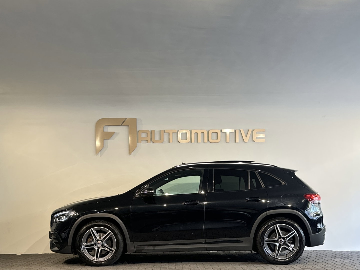 Mercedes-Benz GLA 250 4MATIC AMG Line Pano|ACC|Camera|Dodehoek