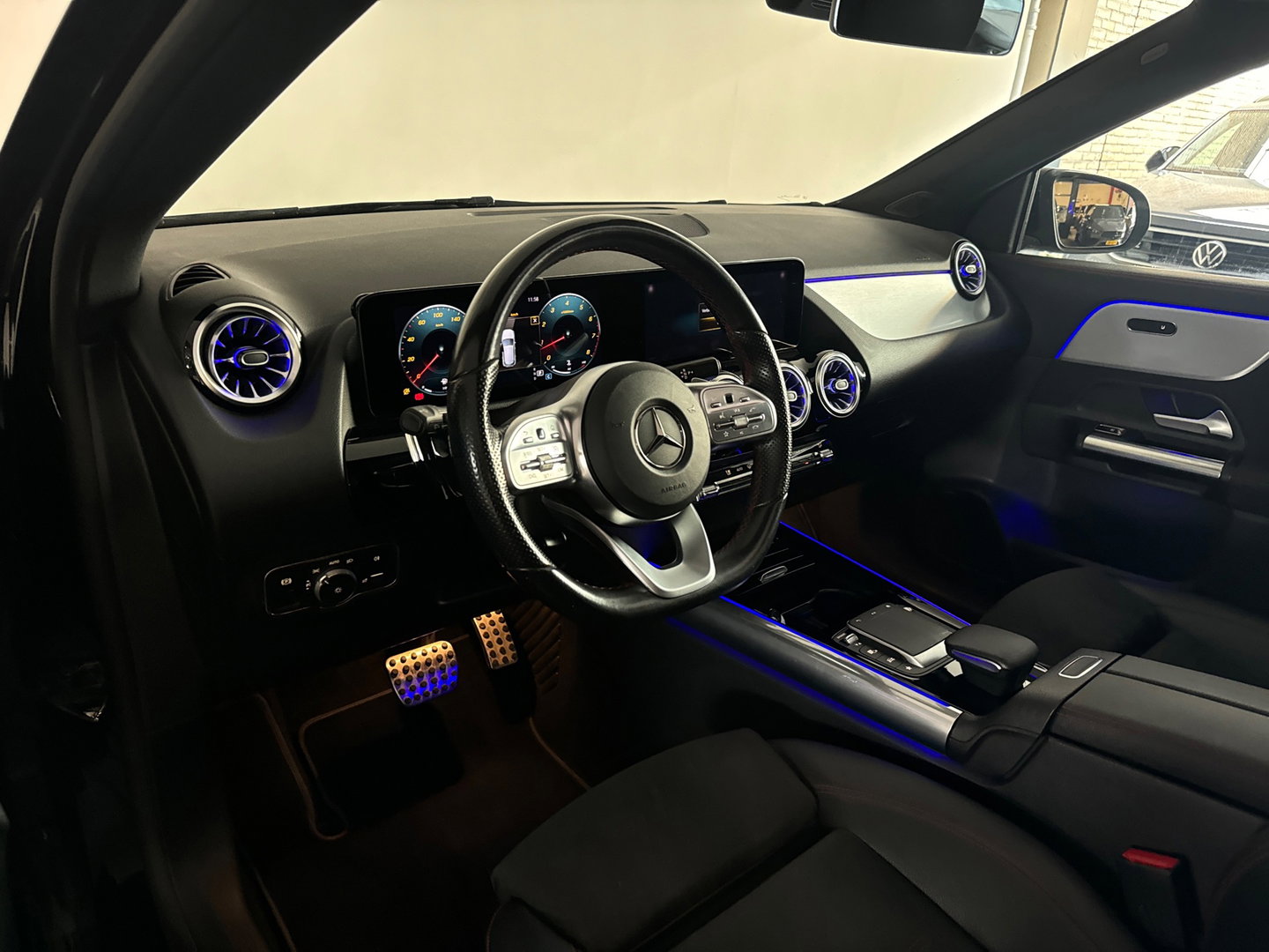 Mercedes-Benz GLA 250 4MATIC AMG Line Pano|ACC|Camera|Dodehoek