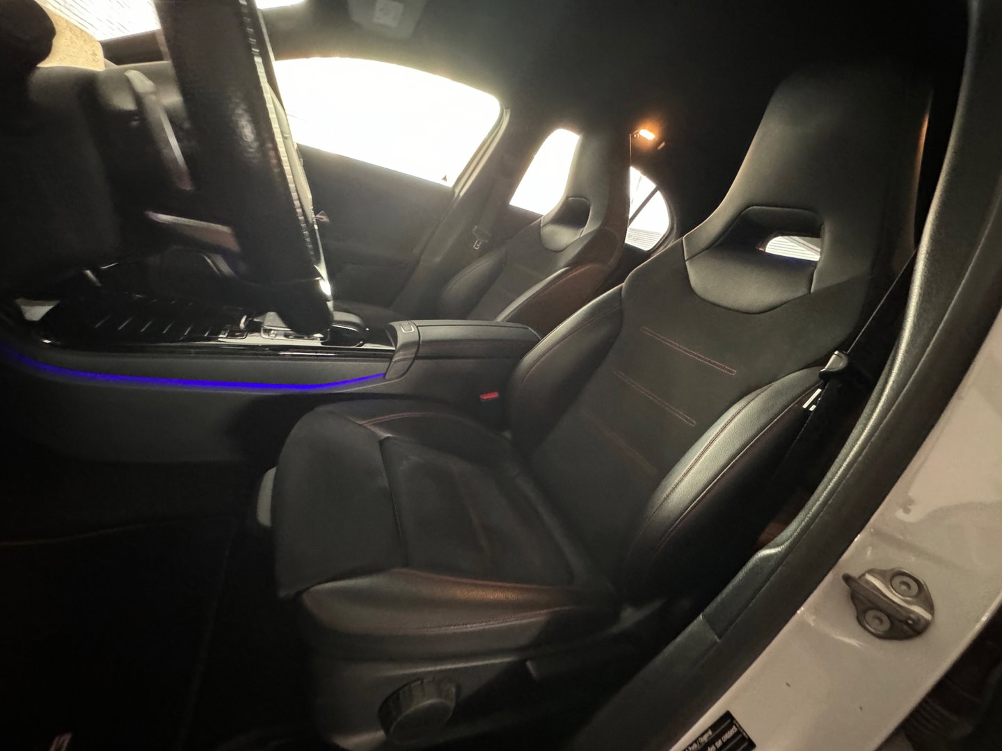 Mercedes-Benz A-Klasse 200 AMG Keyless|Dodehoek|Blindspot|ACC|360 Camera
