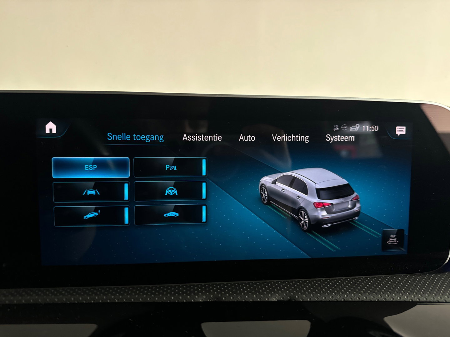 Mercedes-Benz A-Klasse 200 AMG Keyless|Dodehoek|Blindspot|ACC|360 Camera
