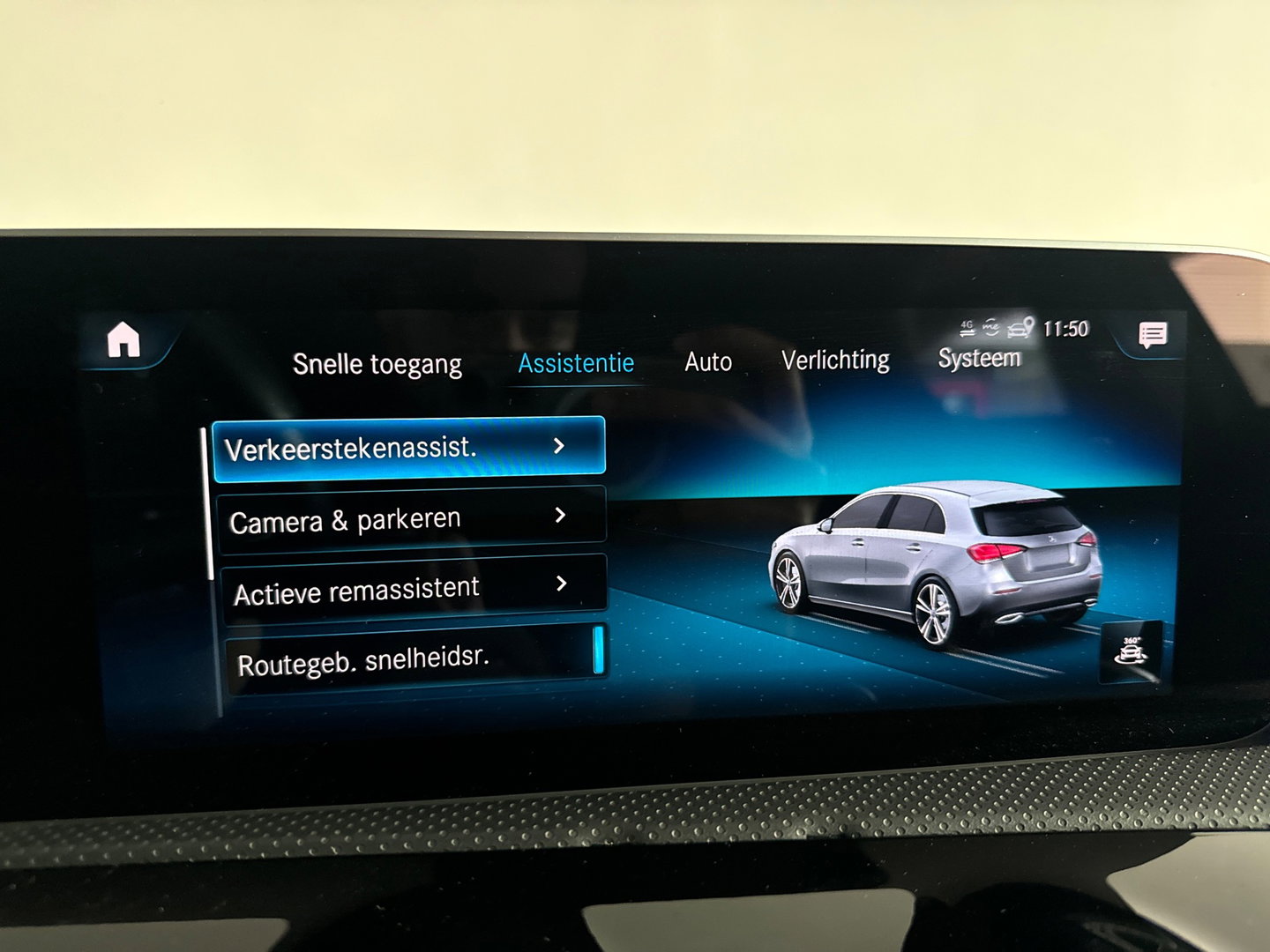 Mercedes-Benz A-Klasse 200 AMG Keyless|Dodehoek|Blindspot|ACC|360 Camera