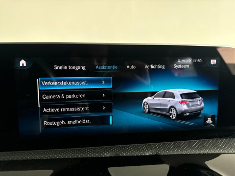 Mercedes-Benz A-Klasse 200 AMG Keyless|Dodehoek|Blindspot|ACC|360 Camera