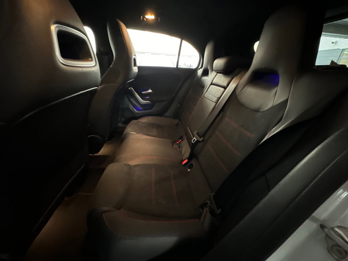 Mercedes-Benz A-Klasse 200 AMG Keyless|Dodehoek|Blindspot|ACC|360 Camera