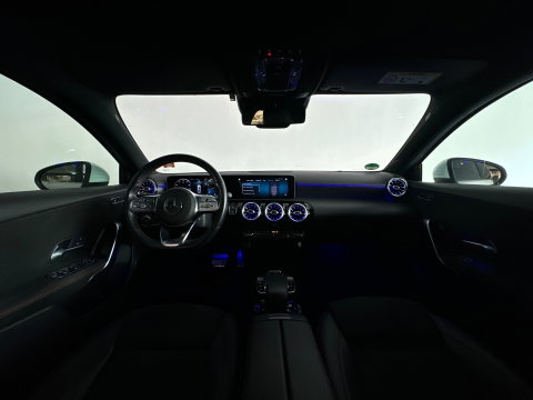 Mercedes-Benz A-Klasse 200 AMG Keyless|Dodehoek|Blindspot|ACC|360 Camera