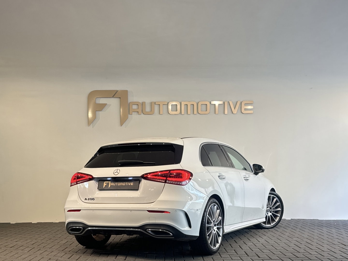 Mercedes-Benz A-Klasse 200 AMG Keyless|Dodehoek|Blindspot|ACC|360 Camera