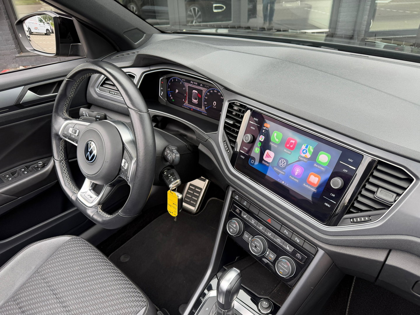 Volkswagen T-Roc Cabrio 1.5 TSI R-Line ACC|Carplay|Camera|Virtual-cockpit|150PK|DSG