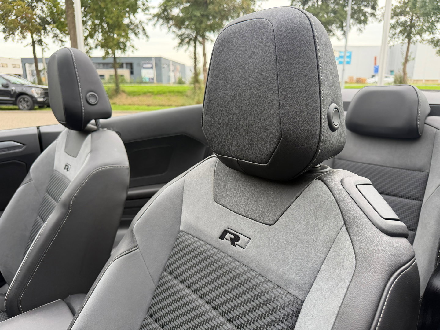 Volkswagen T-Roc Cabrio 1.5 TSI R-Line ACC|Carplay|Camera|Virtual-cockpit|150PK|DSG