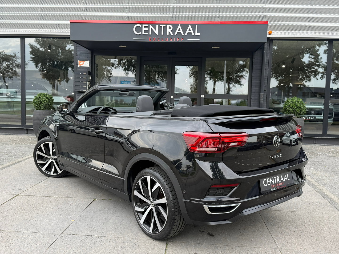 Volkswagen T-Roc Cabrio 1.5 TSI R-Line ACC|Carplay|Camera|Virtual-cockpit|150PK|DSG