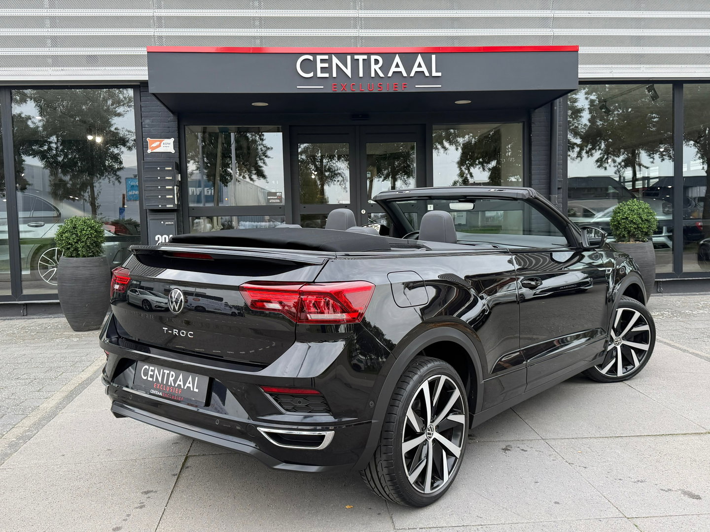 Volkswagen T-Roc Cabrio 1.5 TSI R-Line ACC|Carplay|Camera|Virtual-cockpit|150PK|DSG