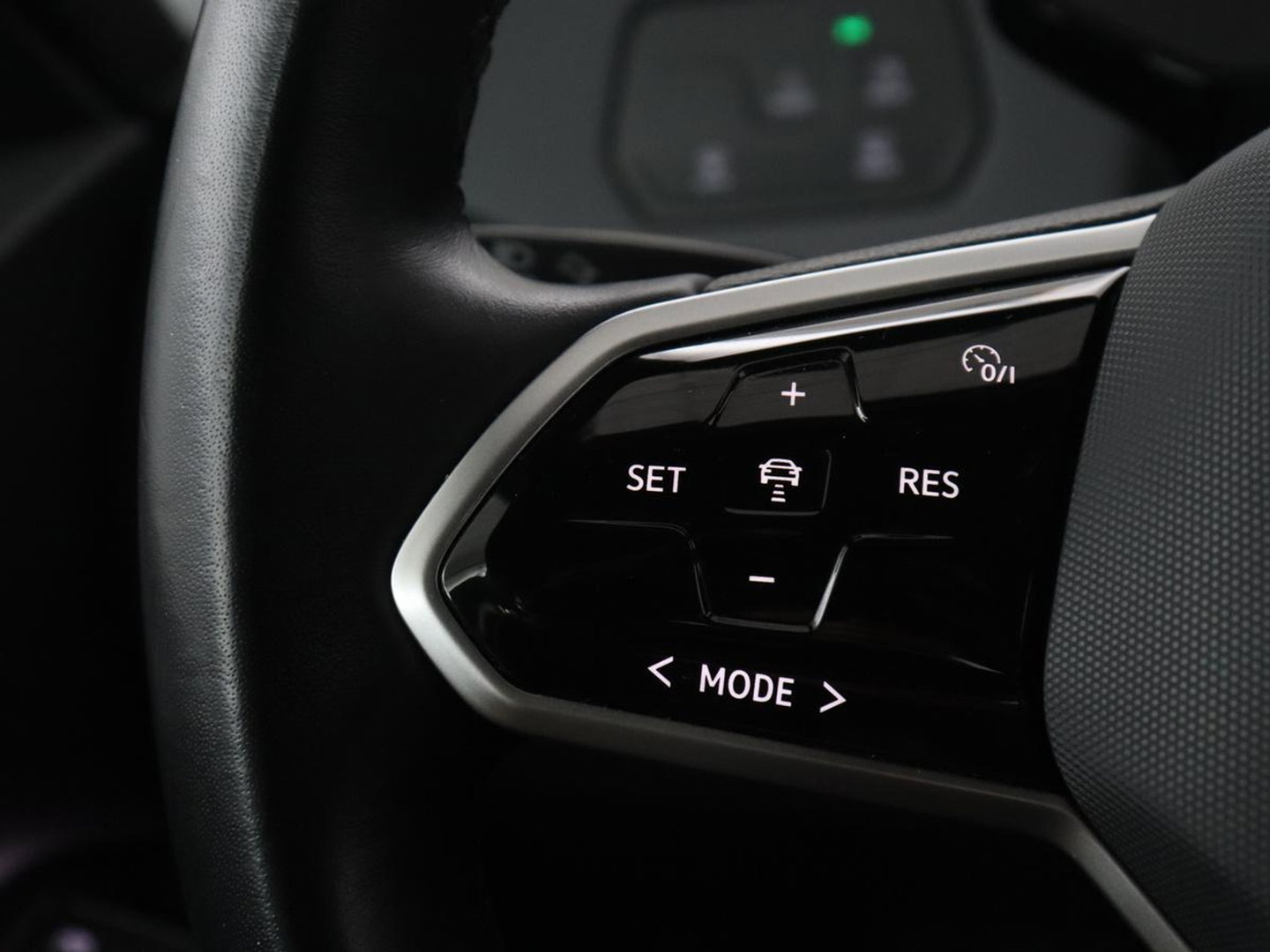Volkswagen ID.3 Life 58 kWh | SOH 93.6% | Adaptive cruise | Stuur/stoel verwarming | Sfeerverlichting | Park assist | Carplay |