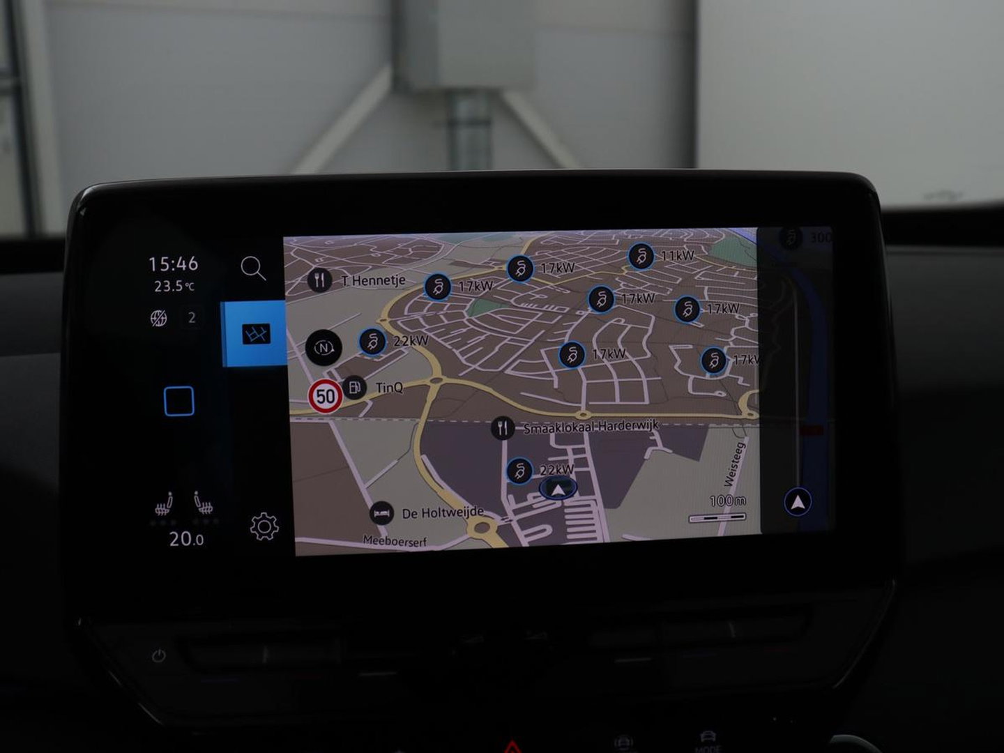 Volkswagen ID.3 Life 58 kWh | SOH 93.6% | Adaptive cruise | Stuur/stoel verwarming | Sfeerverlichting | Park assist | Carplay |