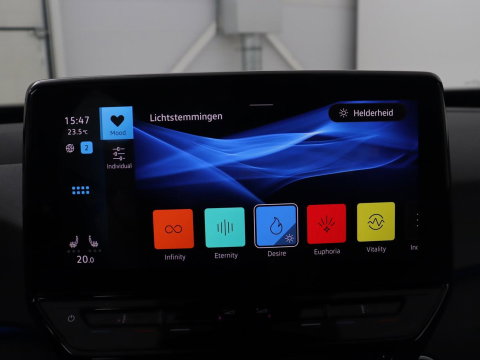 Volkswagen ID.3 Life 58 kWh | SOH 93.6% | Adaptive cruise | Stuur/stoel verwarming | Sfeerverlichting | Park assist | Carplay |