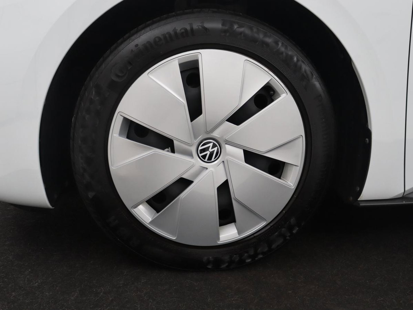Volkswagen ID.3 Life 58 kWh | SOH 93.6% | Adaptive cruise | Stuur/stoel verwarming | Sfeerverlichting | Park assist | Carplay |