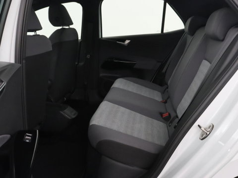 Volkswagen ID.3 Life 58 kWh | SOH 93.6% | Adaptive cruise | Stuur/stoel verwarming | Sfeerverlichting | Park assist | Carplay |