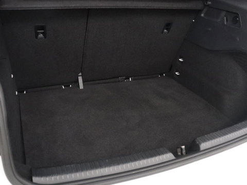 Volkswagen ID.3 Life 58 kWh | SOH 93.6% | Adaptive cruise | Stuur/stoel verwarming | Sfeerverlichting | Park assist | Carplay |
