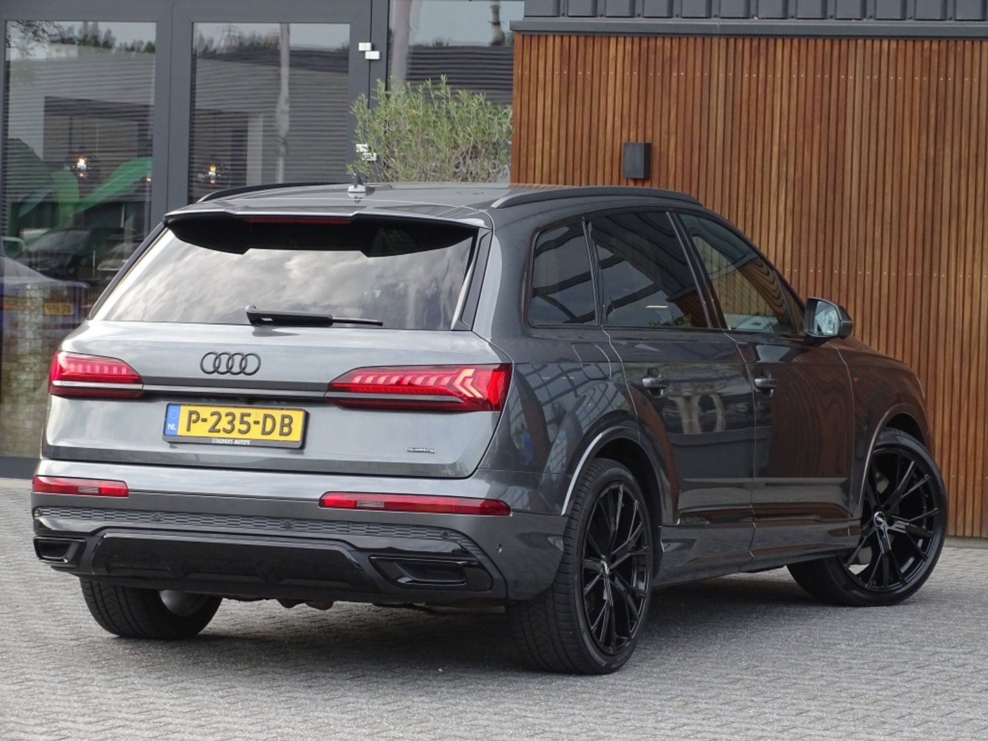 Audi Q7 60 TFSI e 456PK Competition / Bose / 22'' / LED / 360°