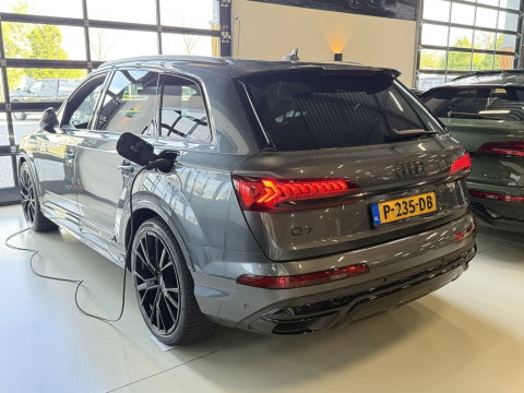 Audi Q7 60 TFSI e 456PK Competition / Bose / 22'' / LED / 360°