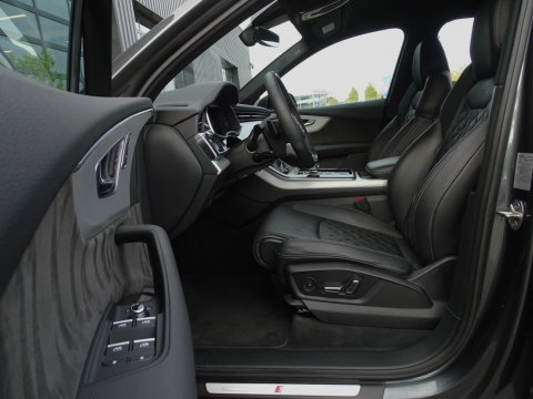Audi Q7 60 TFSI e 456PK Competition / Bose / 22'' / LED / 360°