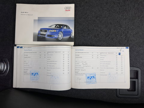 Audi A4 Limousine 4.2 V8 RS 4 Quattro * Excellent condition *