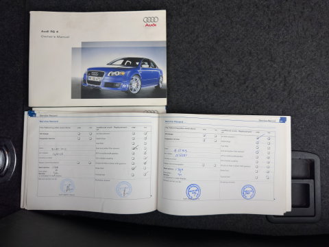 Audi A4 Limousine 4.2 V8 RS 4 Quattro * Excellent condition *