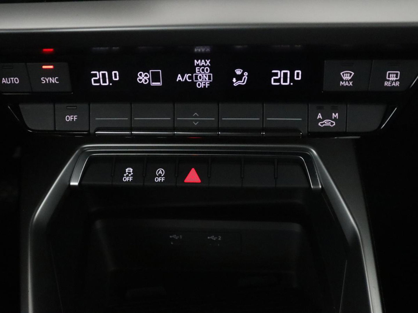 Audi A3 Sportback 30 TFSI Pro Line | Adaptive cruise | Camera | Carplay | Climate control | DAB | Virtual dashboard |