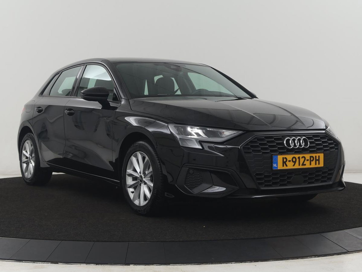 Audi A3 Sportback 30 TFSI Pro Line | Adaptive cruise | Camera | Carplay | Climate control | DAB | Virtual dashboard |
