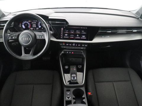 Audi A3 Sportback 30 TFSI Pro Line | Adaptive cruise | Camera | Carplay | Climate control | DAB | Virtual dashboard |