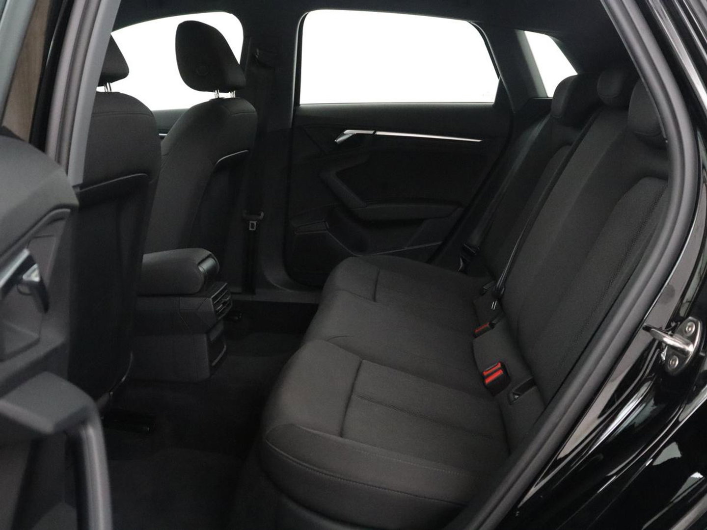 Audi A3 Sportback 30 TFSI Pro Line | Adaptive cruise | Camera | Carplay | Climate control | DAB | Virtual dashboard |