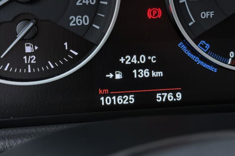 BMW 2 Serie Active Tourer 220i Centennial High Executive | Trekhaak | Head-Up | Keyless | Stoel+Stuurverwarming | Parkeerassistent | Leder | LED