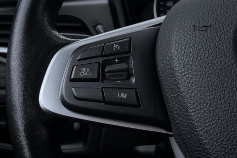 BMW 2 Serie Active Tourer 220i Centennial High Executive | Trekhaak | Head-Up | Keyless | Stoel+Stuurverwarming | Parkeerassistent | Leder | LED