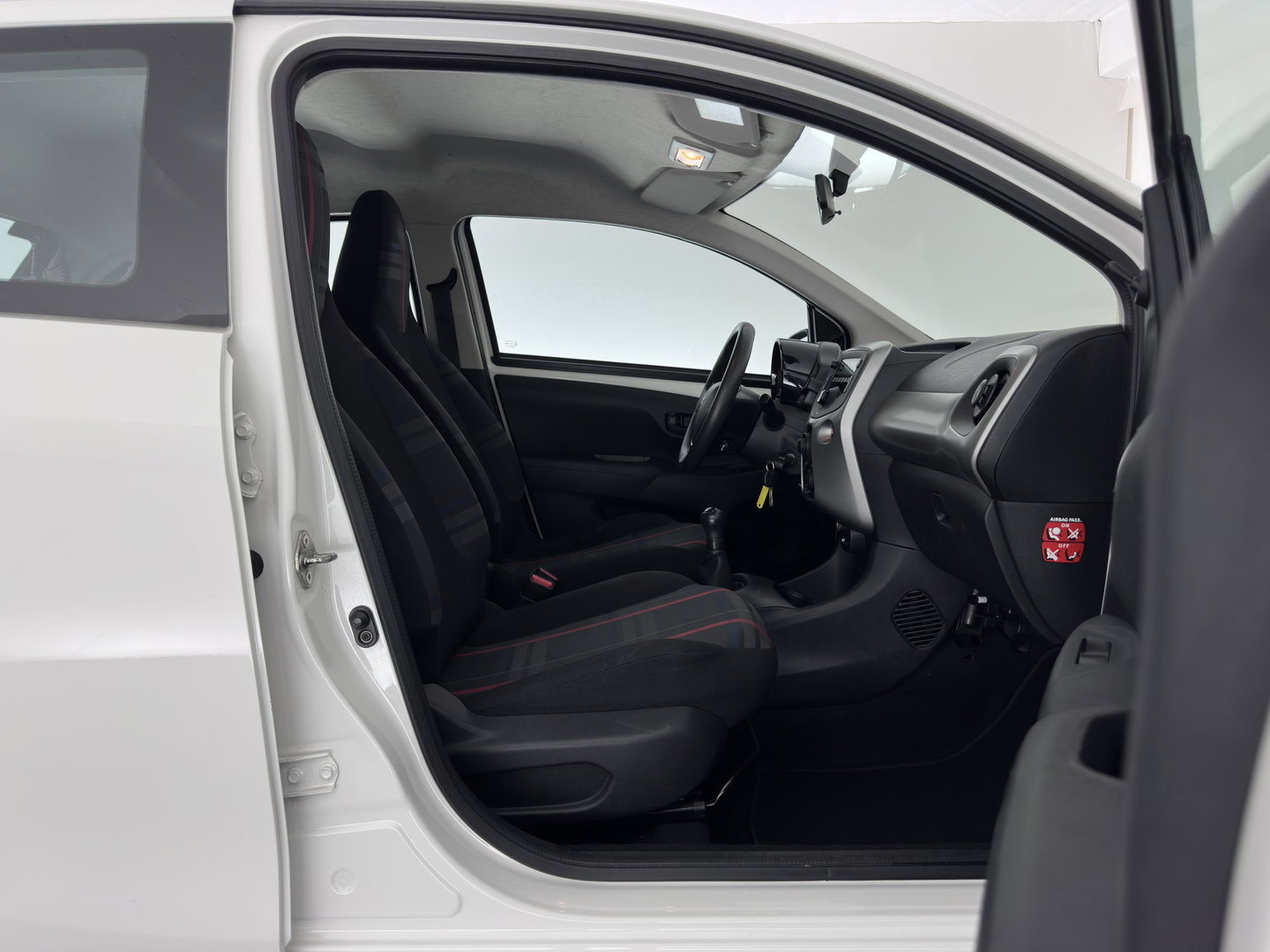 Peugeot 108 1.0 e-VTi Blue Lease *AIRCO | CRUISE | COMFORT-SEATS*