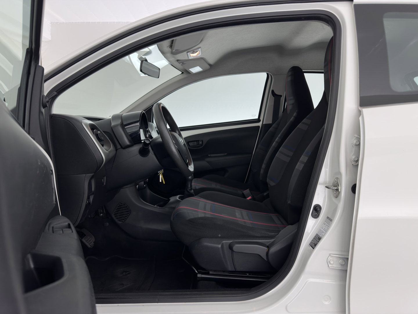 Peugeot 108 1.0 e-VTi Blue Lease *AIRCO | CRUISE | COMFORT-SEATS*