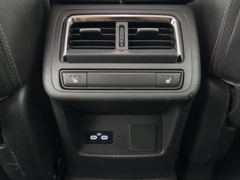 Mazda CX-60 2.5 e-SkyActiv PHEV Exclusive-Line [3-Fase] (Plug-in) (INCL.BTW) Aut. *LEATHER | HEAD-UP | FULL-LED | BLINDSPOT | HEATED/COOLD-COMFORTSEATS | MEMORY-PACK | DIGI-COCKPIT | KEYLESS | DAB | NAVI-FULLMAP | CAMERA | CARPLAY | SHIFTPADDLES*
