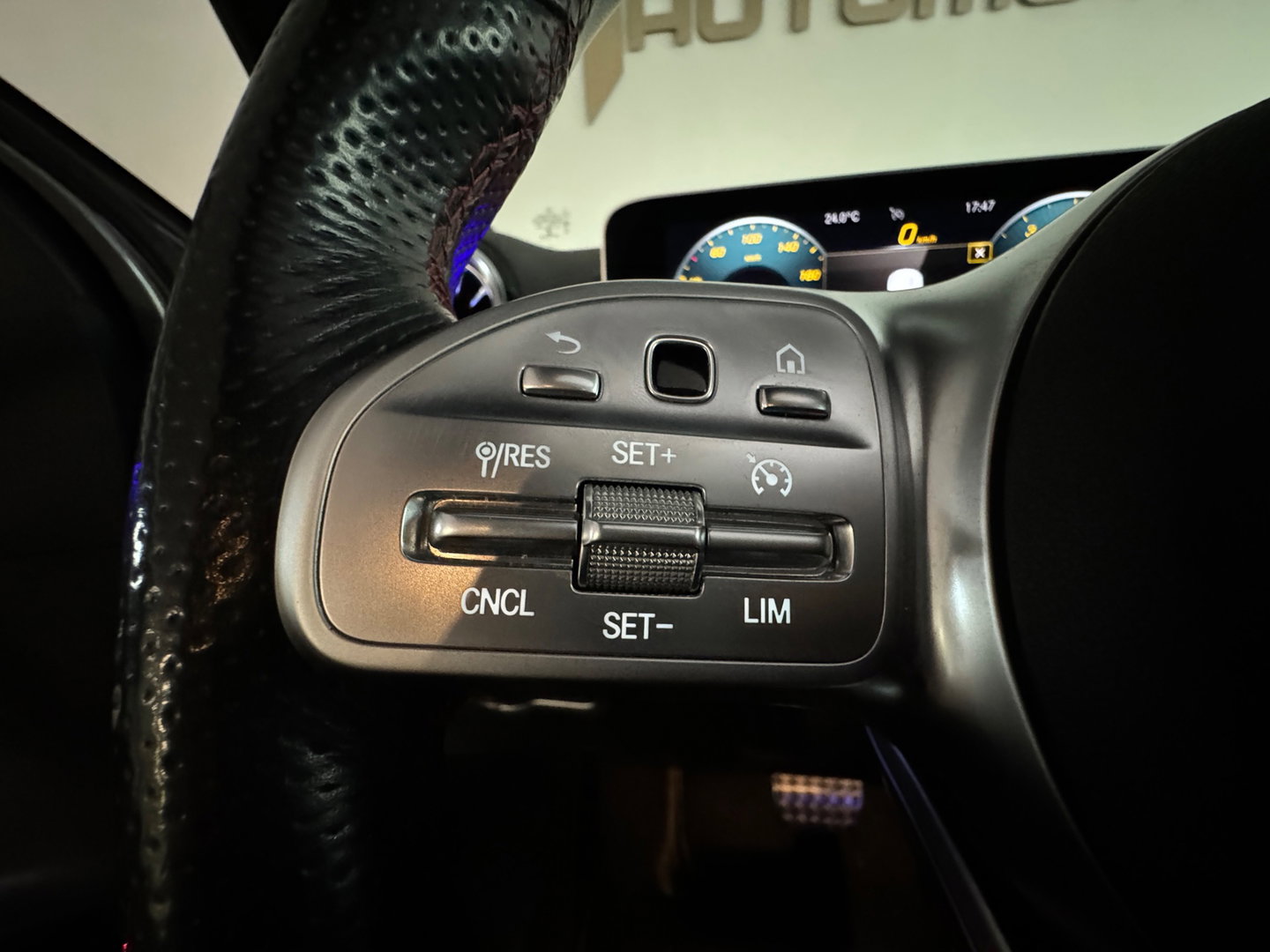 Mercedes-Benz GLB 250 AMG 4MATIC Pano|Sfeer|360 Camera|Stoelverwarming