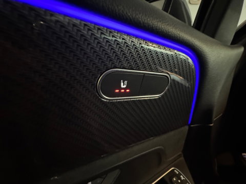 Mercedes-Benz GLB 250 AMG 4MATIC Pano|Sfeer|360 Camera|Stoelverwarming