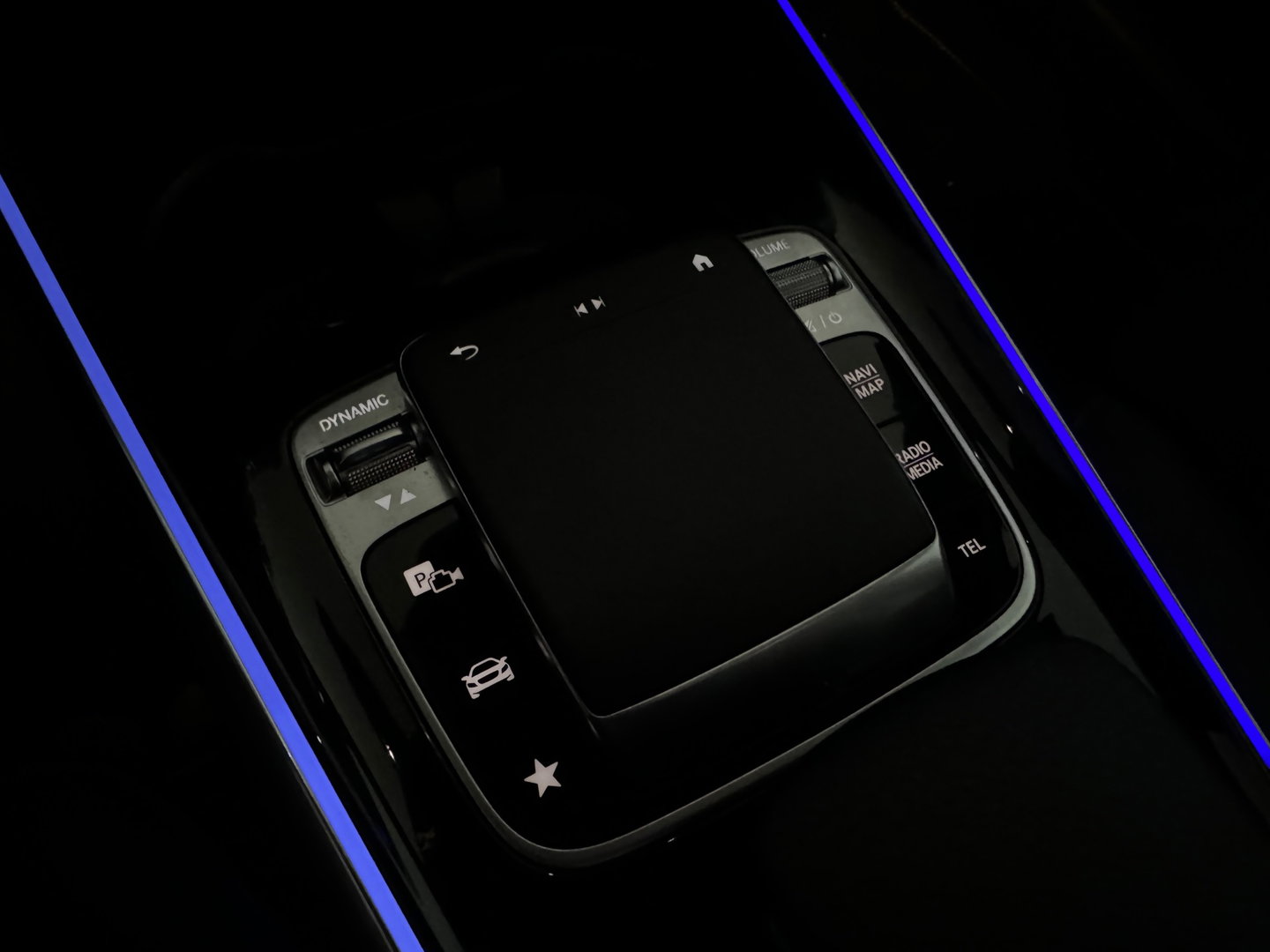 Mercedes-Benz GLB 250 AMG 4MATIC Pano|Sfeer|360 Camera|Stoelverwarming