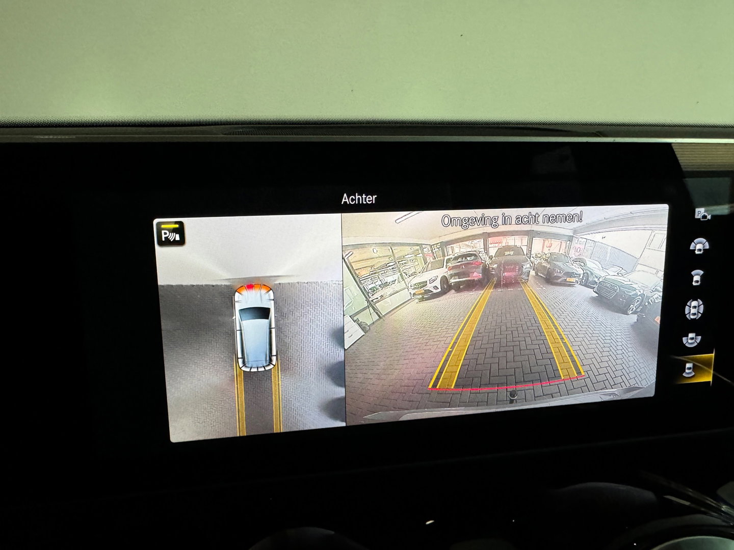 Mercedes-Benz GLB 250 AMG 4MATIC Pano|Sfeer|360 Camera|Stoelverwarming