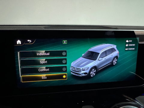 Mercedes-Benz GLB 250 AMG 4MATIC Pano|Sfeer|360 Camera|Stoelverwarming