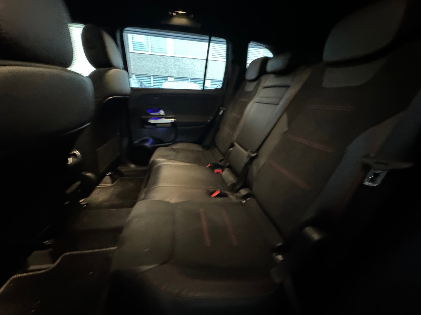 Mercedes-Benz GLB 250 AMG 4MATIC Pano|Sfeer|360 Camera|Stoelverwarming
