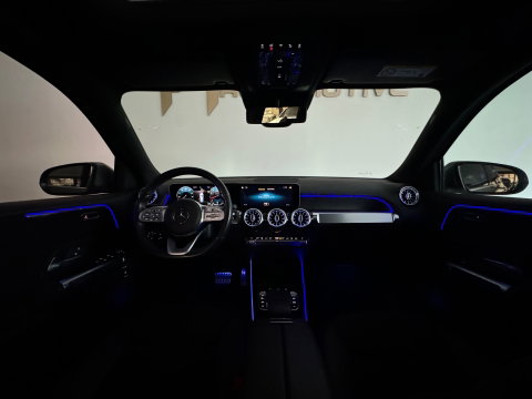 Mercedes-Benz GLB 250 AMG 4MATIC Pano|Sfeer|360 Camera|Stoelverwarming